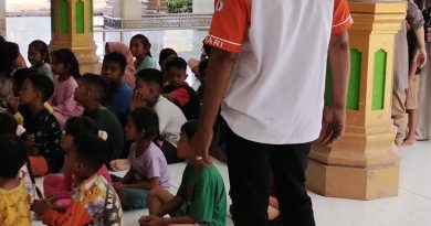Orari lokal Bireuen bersama dinas pendidikan dan kebudayaan Bireuen dalam trauma healing pasca banjir aceh